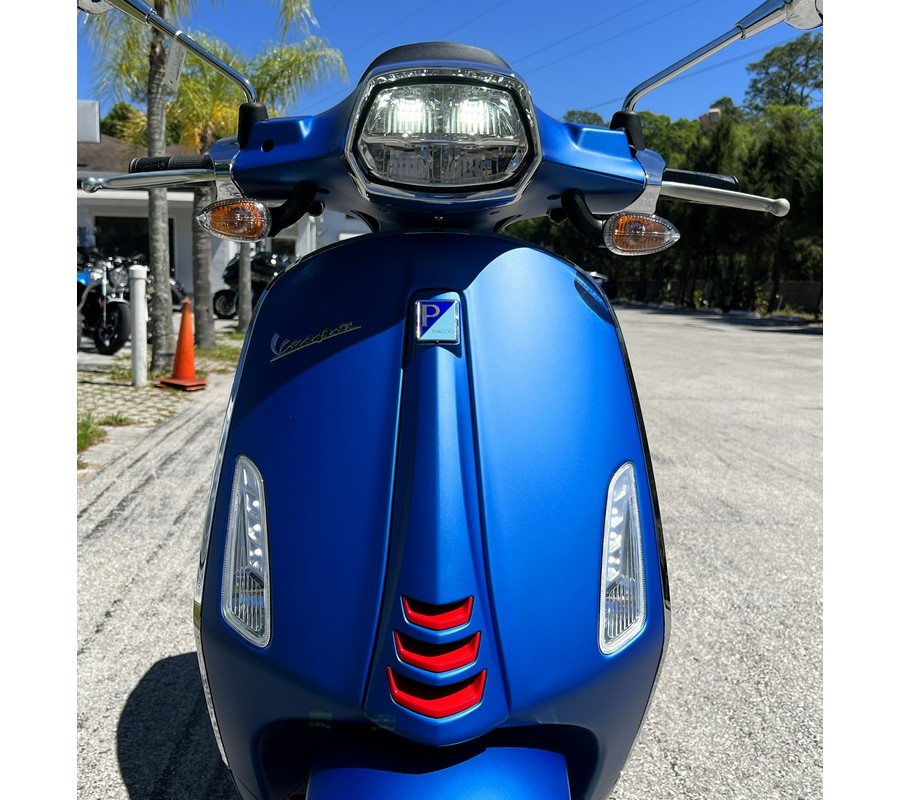 2022 Vespa Sprint 50 S