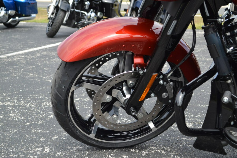 FLHX 2025 Street Glide®