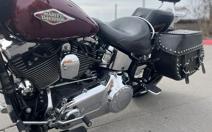 2014 Harley-Davidson® FLSTC Heritage Softail Classic® MYSTERIOUS RED