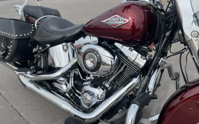 2014 Harley-Davidson® FLSTC Heritage Softail Classic® MYSTERIOUS RED