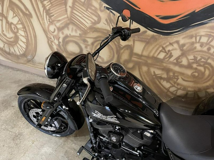 2023 Harley-Davidson® FLRT - Freewheeler®