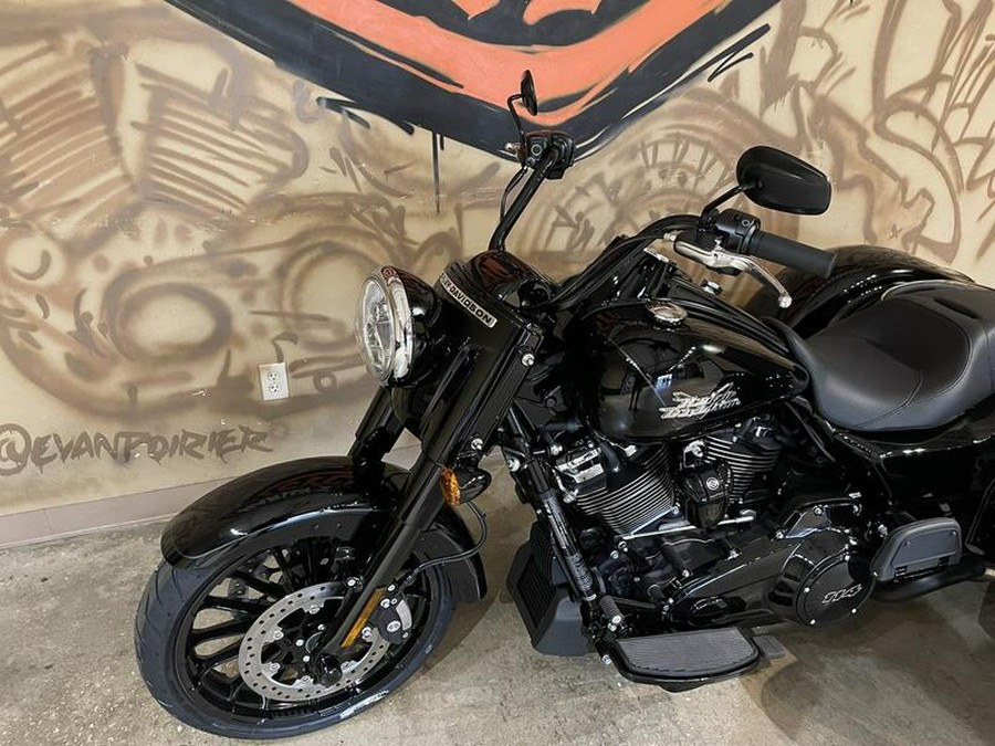 2023 Harley-Davidson® FLRT - Freewheeler®