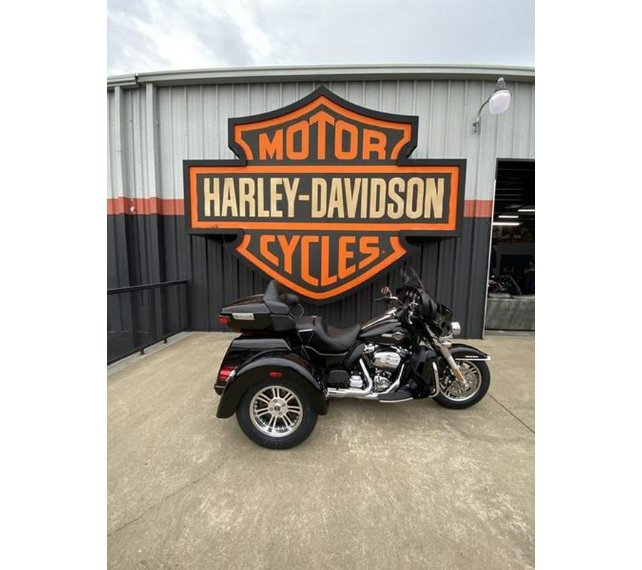 2023 Harley-Davidson® FLHTCUTG - Tri Glide® Ultra