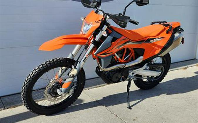 2024 KTM 690 Enduro R