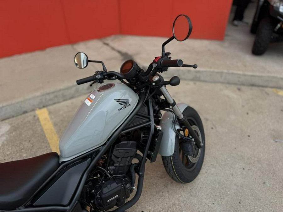 2026 Honda® Rebel 300 E-Clutch