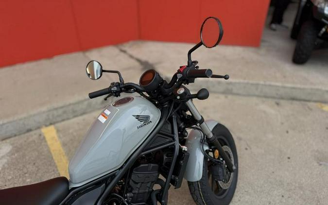 2026 Honda® Rebel 300 E-Clutch
