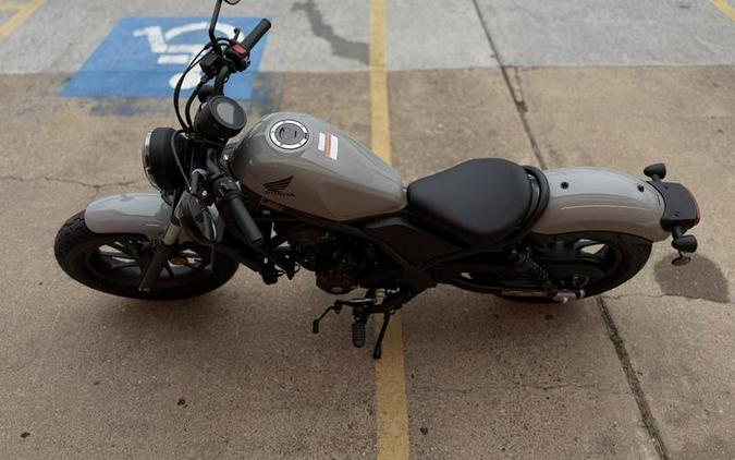 2026 Honda® Rebel 300 E-Clutch