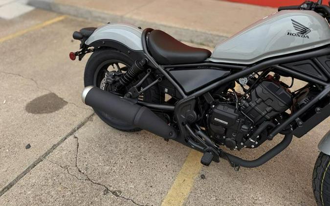 2026 Honda® Rebel 300 E-Clutch