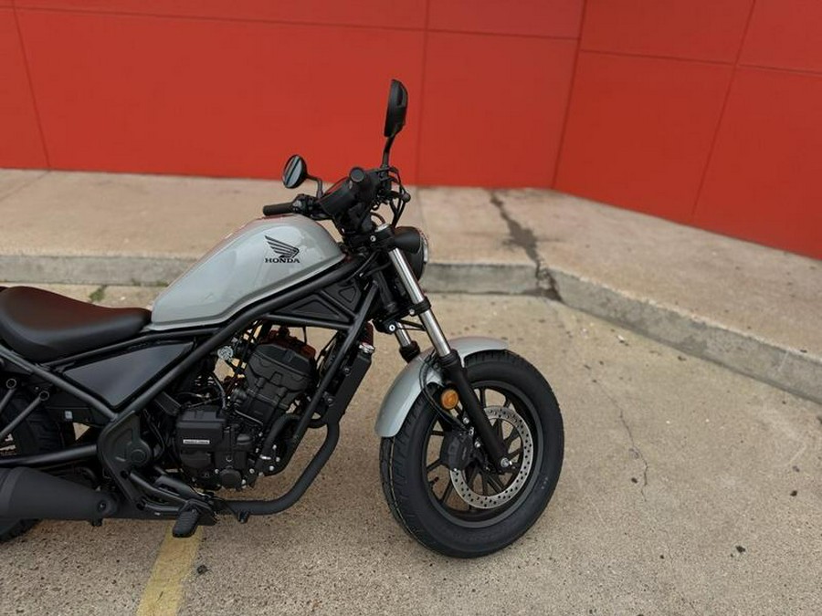 2026 Honda® Rebel 300 E-Clutch