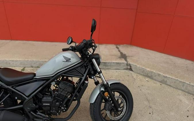 2026 Honda® Rebel 300 E-Clutch