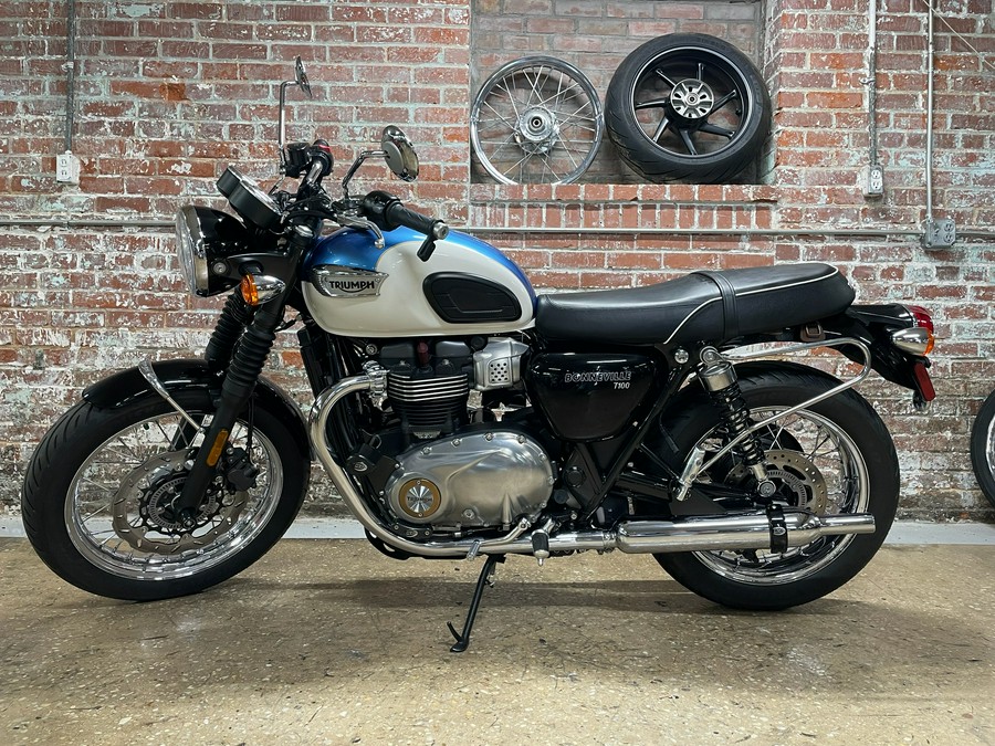 2017 Triumph Bonneville T100