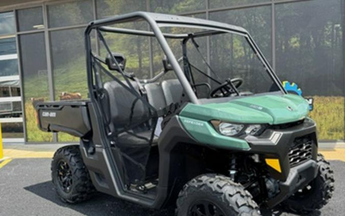2025 Can-Am Defender DPS HD9 Compass Green