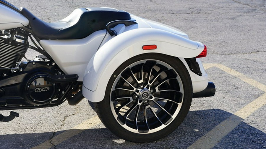 2025 Harley-Davidson FLTRT - Road Glide 3