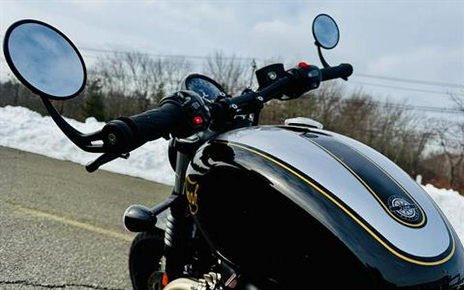 2025 Triumph Bonneville Bobber