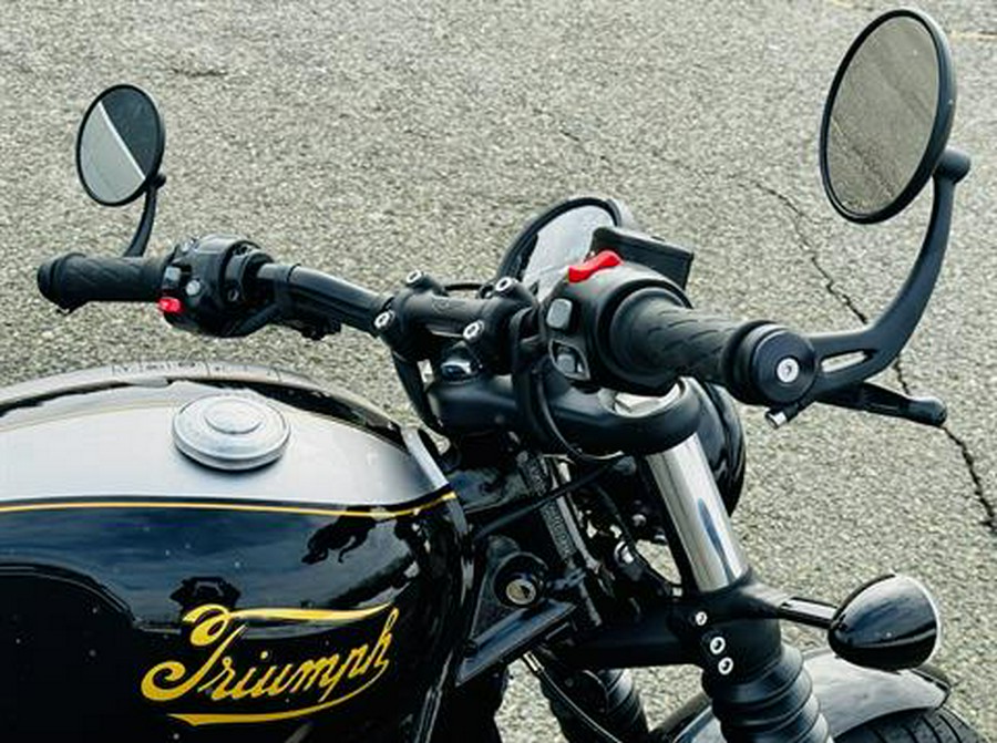 2025 Triumph Bonneville Bobber