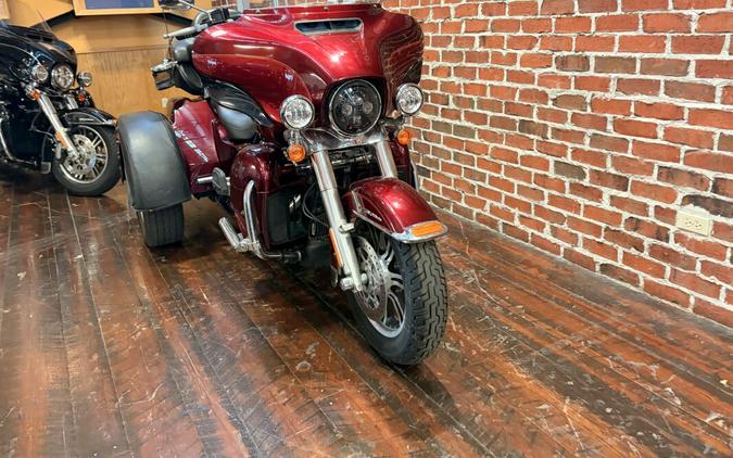 FLHTCUTG 2017 Tri Glide Ultra