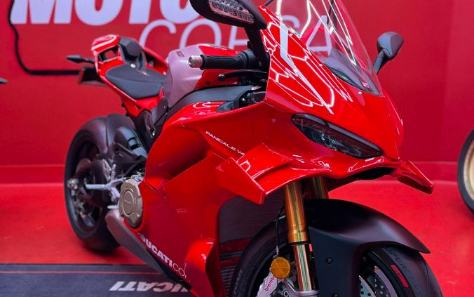 2026 Ducati Panigale V4 R