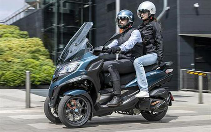 2024 Piaggio MP3 530 Exclusive