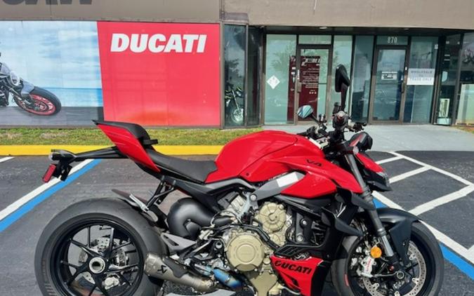 2023 Ducati Streetfighter V4 Ducati Red