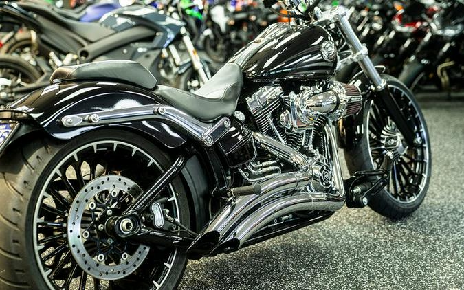 2017 Harley-Davidson® FXSB - Breakout®