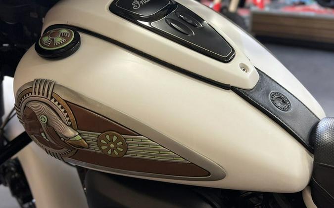 2019 Indian Chieftain Dark Horse White Smoke