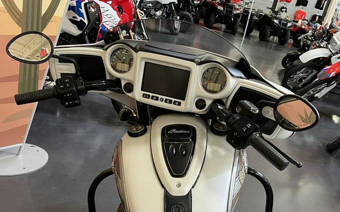 2019 Indian Chieftain Dark Horse White Smoke