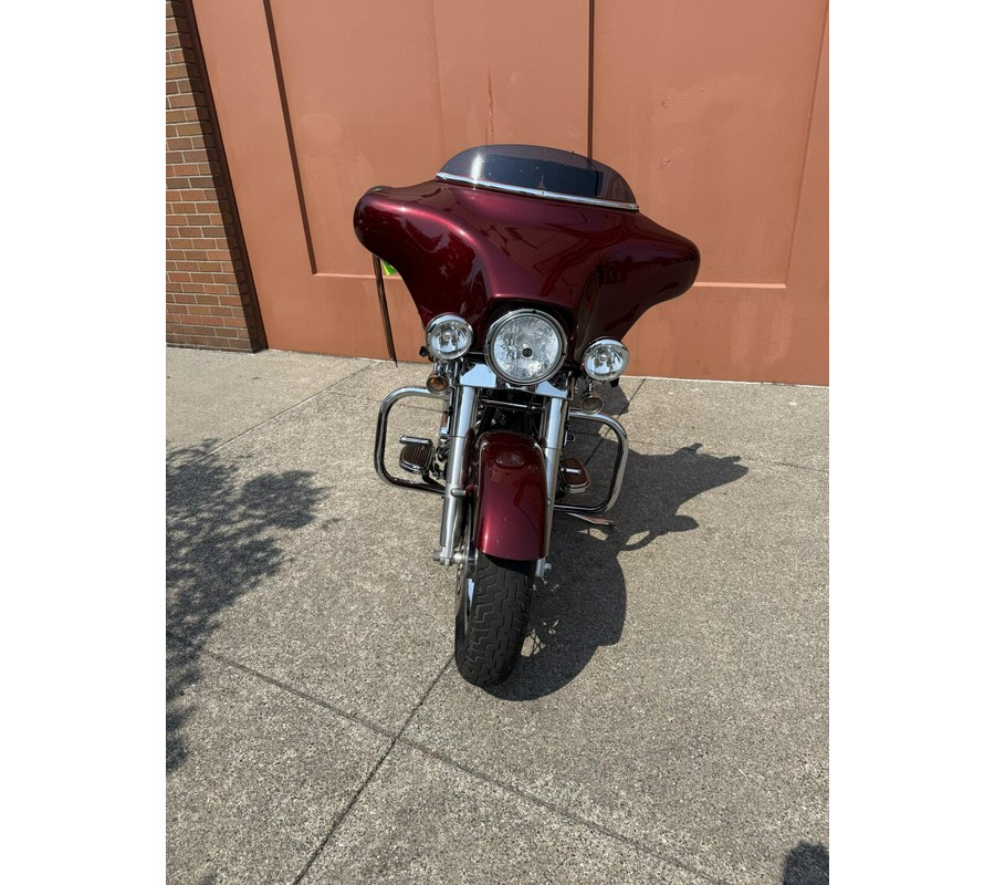 Harley-Davidson® Street Glide® Crimson Red Sunglo
