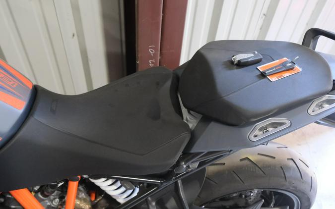 2023 KTM 1290 SUPER DUKE GT