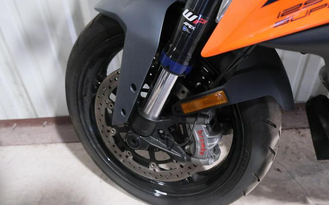 2023 KTM 1290 SUPER DUKE GT