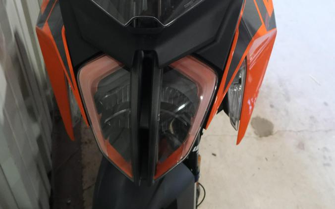 2023 KTM 1290 SUPER DUKE GT
