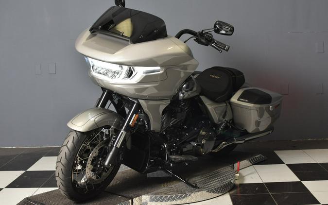 2023 Harley-Davidson CVO Road Glide Dark Platinum w/Pinstripe FLTRXSE