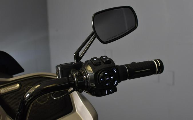 2023 Harley-Davidson CVO Road Glide Dark Platinum w/Pinstripe FLTRXSE