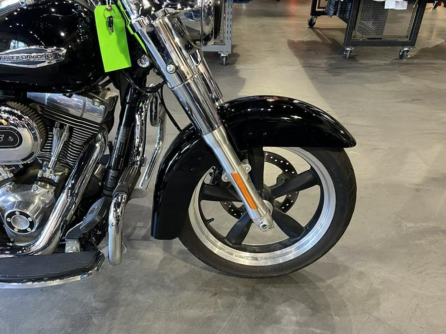 2016 Harley-Davidson® FLD - Dyna® Switchback™