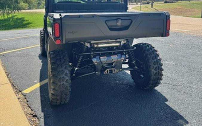 2025 Can-Am Defender MAX Lone Star HD10