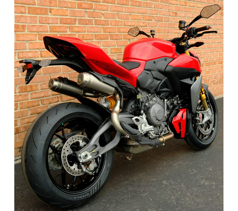 2025 Ducati Streetfighter V2