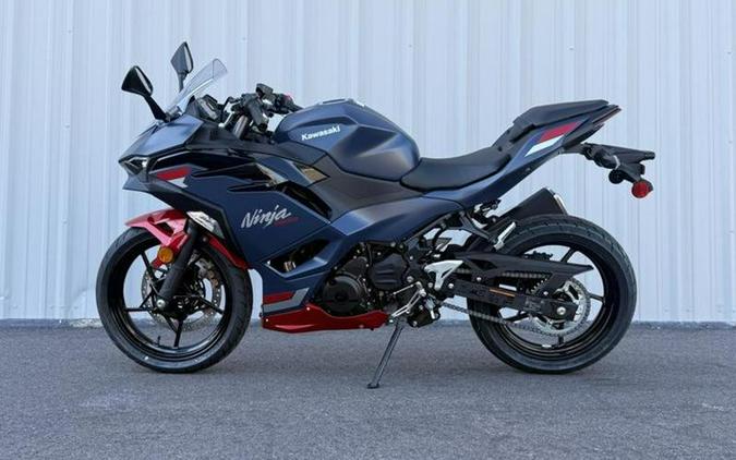 2026 Kawasaki Ninja® 500 ABS Metallic Matte Twilight Blue