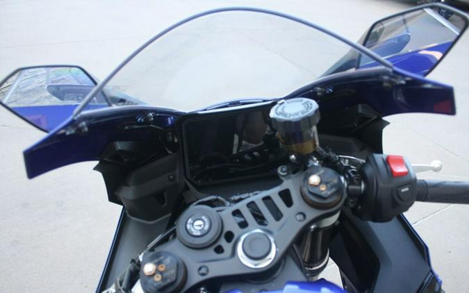 2027 Yamaha YZFR9VL