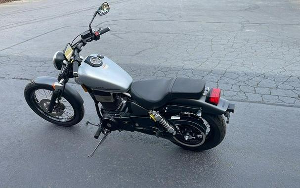 2018 Suzuki Boulevard S40