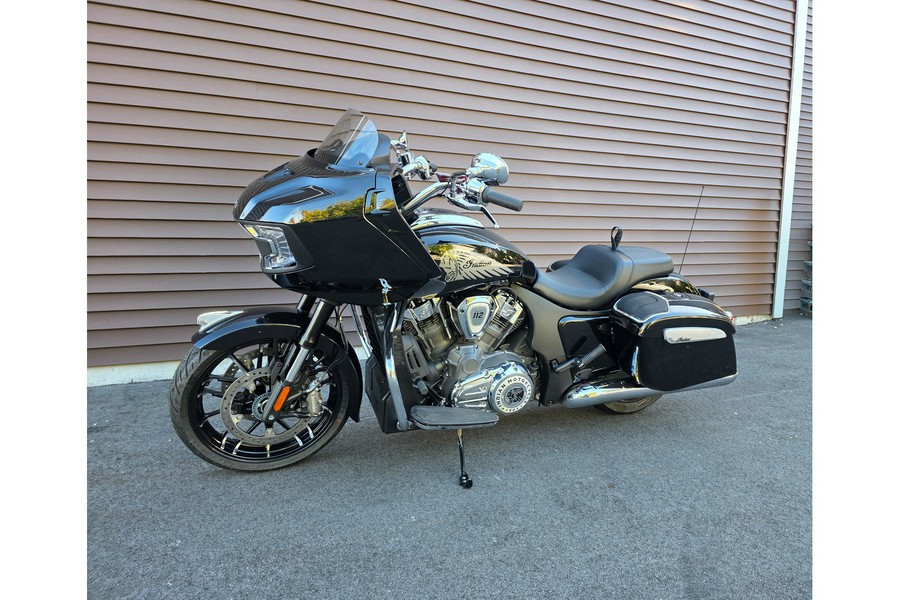 2025 Indian Motorcycle Challenger Limited 112 w PB Audio