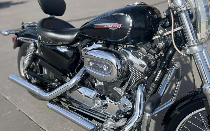2009 Harley-Davidson® XL1200C, Custom BLACK
