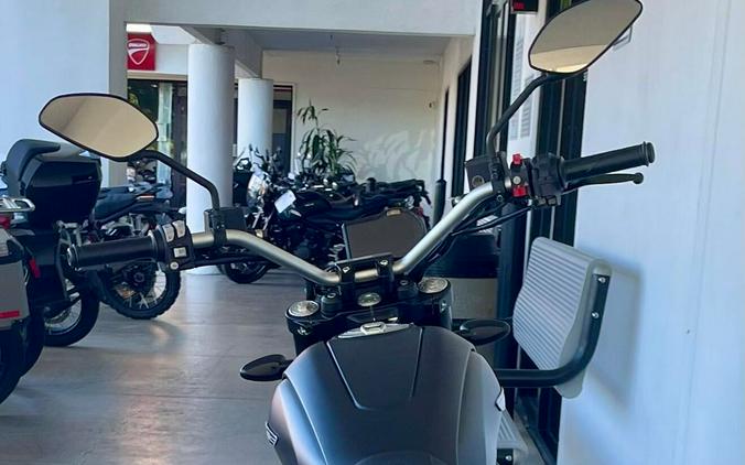 2027 Ducati SCRAMBLER ICON DARK