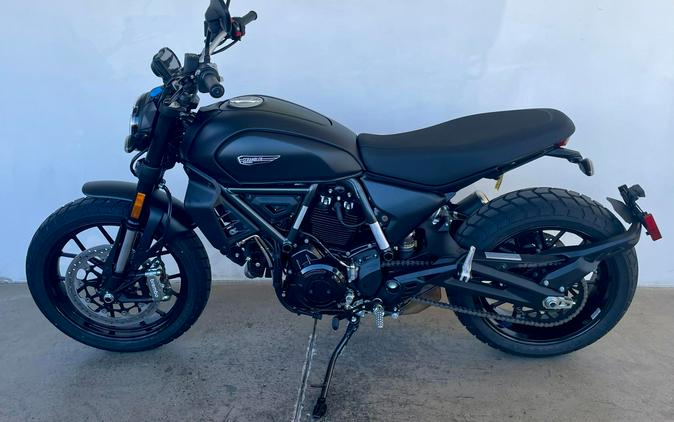 2027 Ducati SCRAMBLER ICON DARK