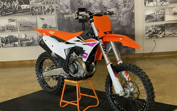 2024 KTM 450 SX-F Factory Edition First Look [17 Fast Facts]