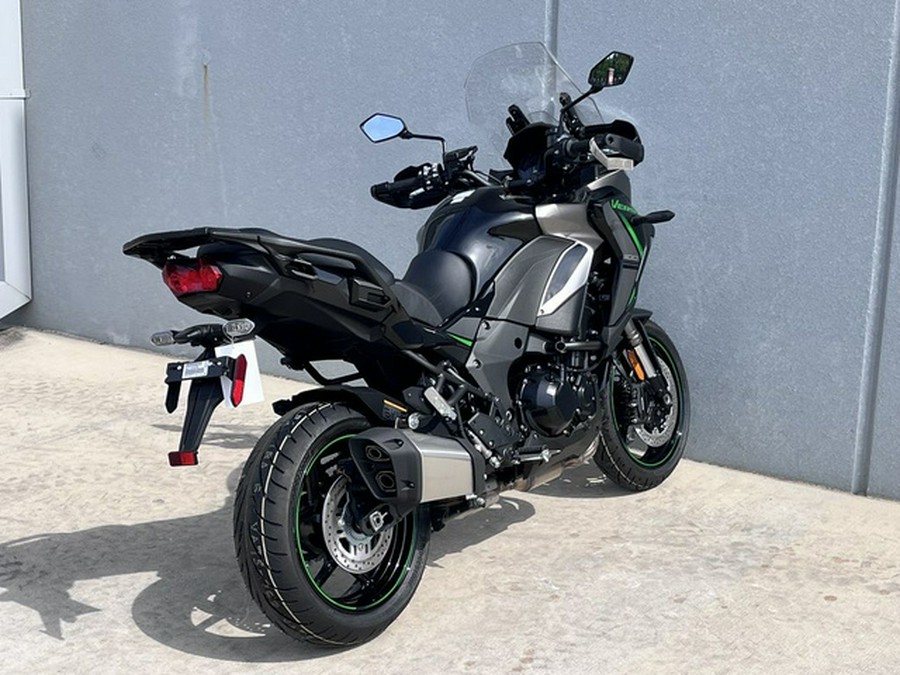 2025 Kawasaki Versys 1100 SE LT ABS