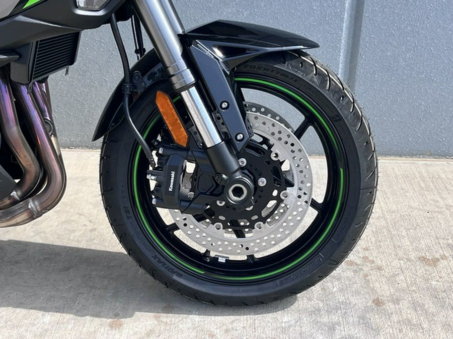 2025 Kawasaki Versys 1100 SE LT ABS