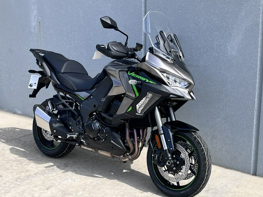 2025 Kawasaki Versys 1100 SE LT ABS