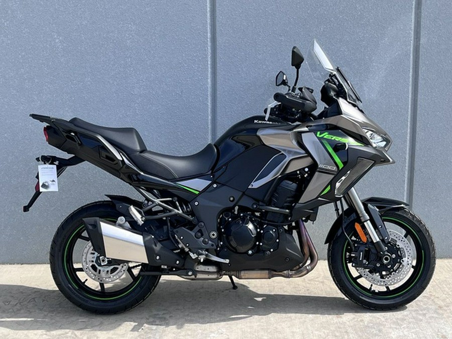 2025 Kawasaki Versys 1100 SE LT ABS