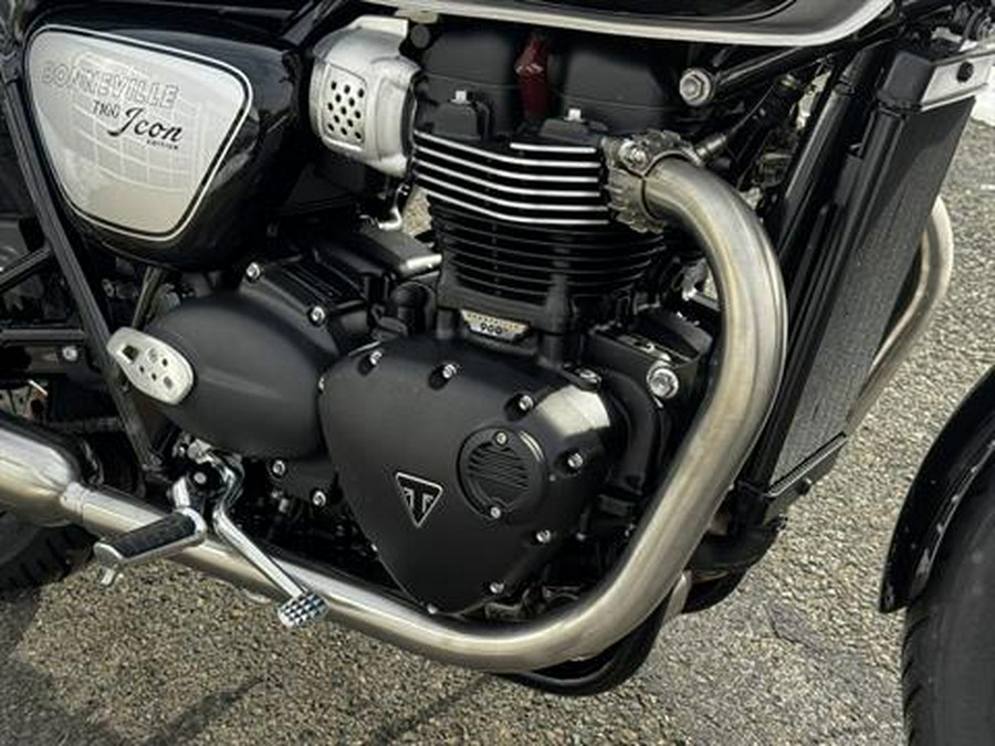 2025 Triumph Bonneville T100