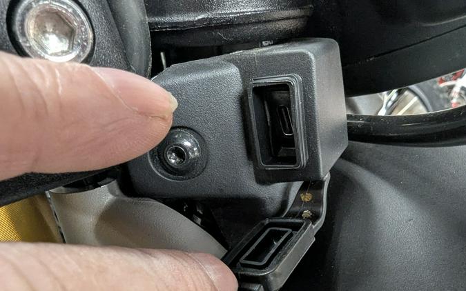 2025 Triumph Scrambler 400 X