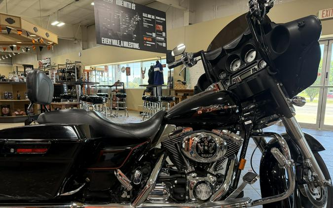 2006 Harley-Davidson® Street Glide® BLACK